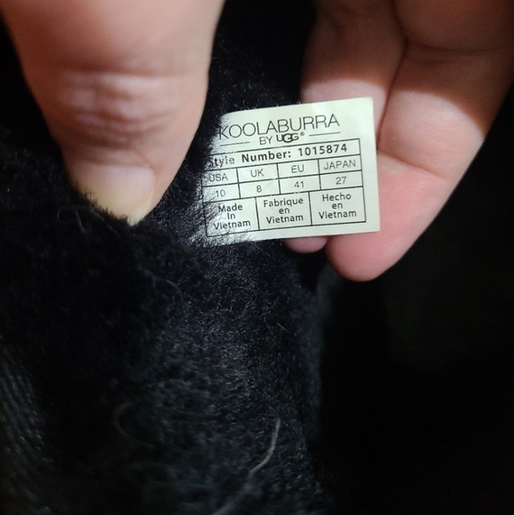 Black koolaburra ugg boots size 10. - Picture 6 of 12